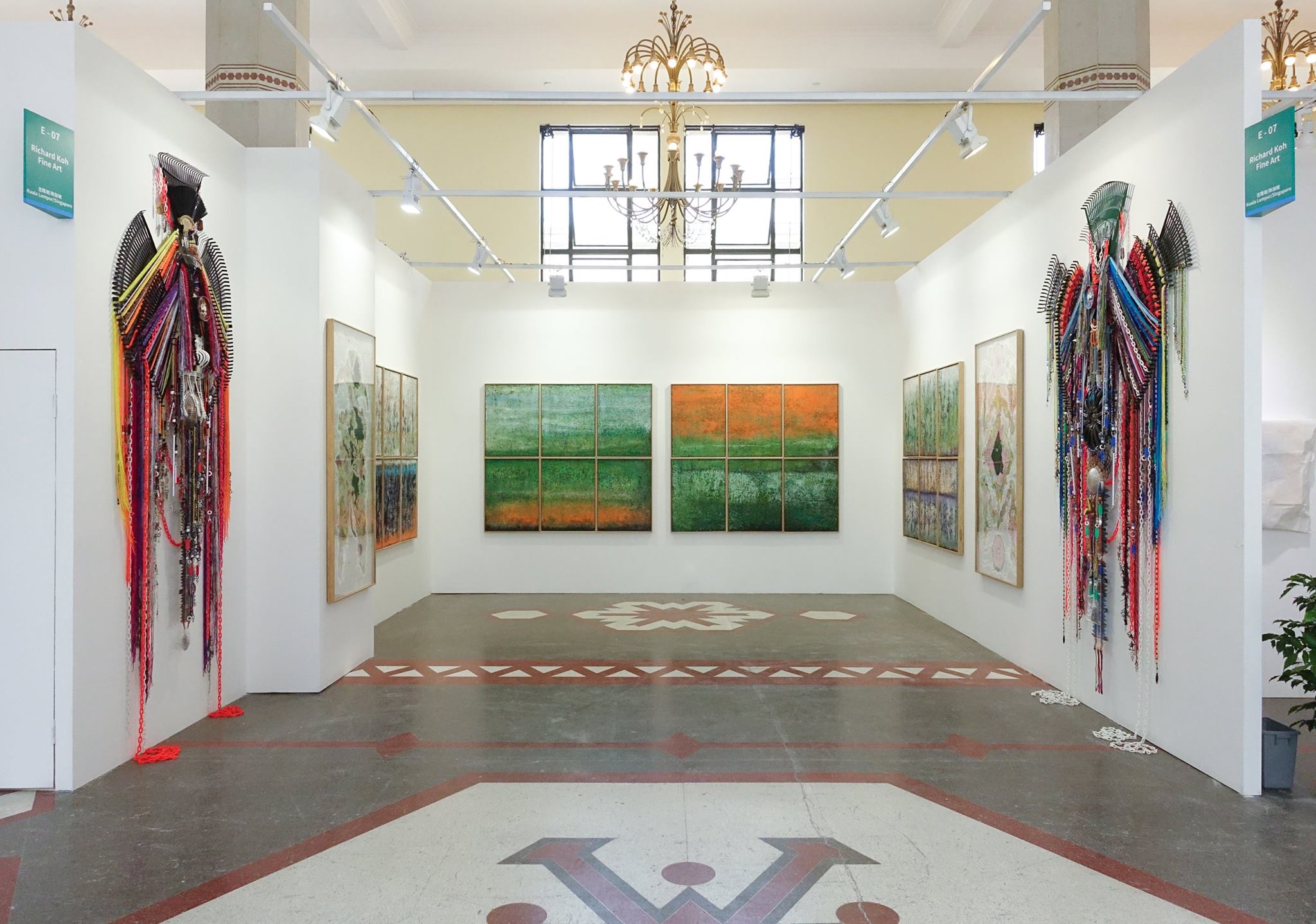 Art021 Shanghai Contemporary Art Fair 2017 booth with symmetrical layout